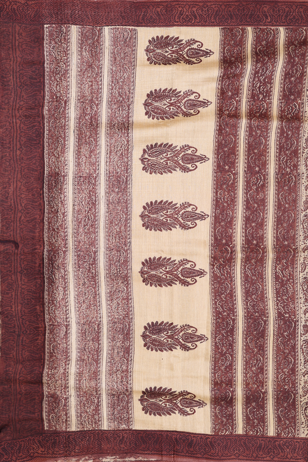 Chanderi Silk Cotton Saree Cream Color With Paisley Design