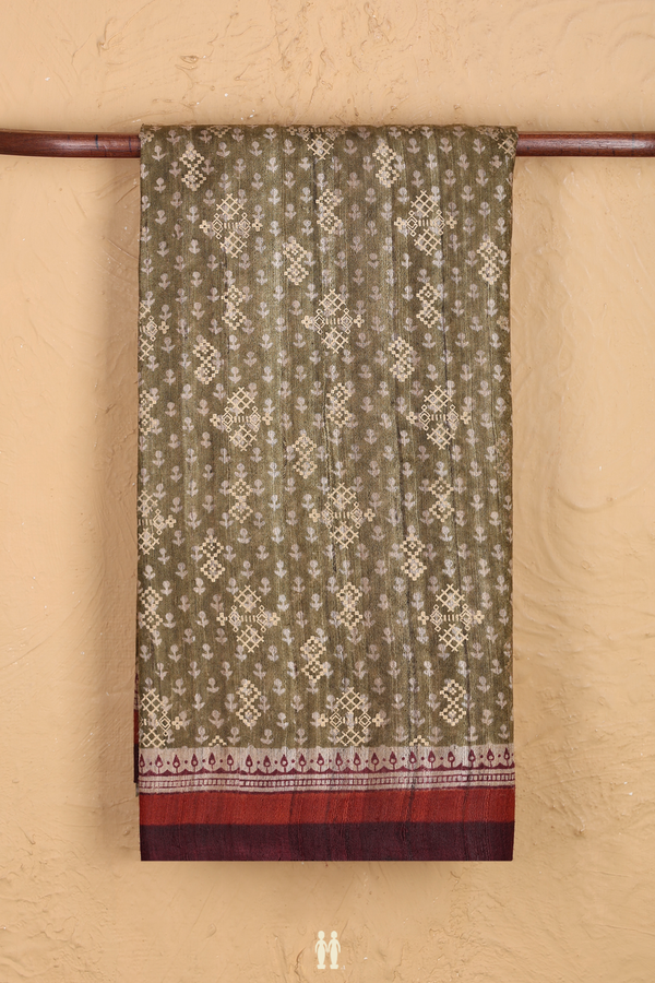 Tussar Silk Saree In Mehendi Green With Printed Design