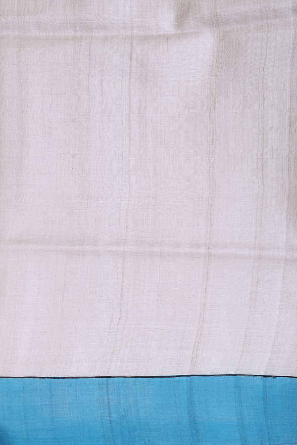 Tussar Silk Saree In Cream Color With Hand Painted Pallu