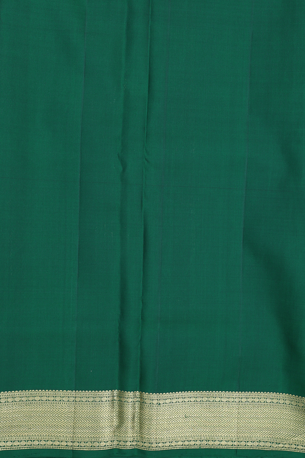 Kanchipuram Nine Yards Silk Saree Green With Peacock Buttas