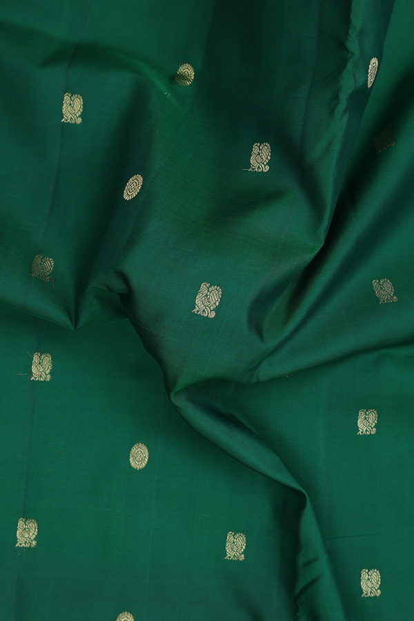 Kanchipuram Nine Yards Silk Saree Green With Peacock Buttas