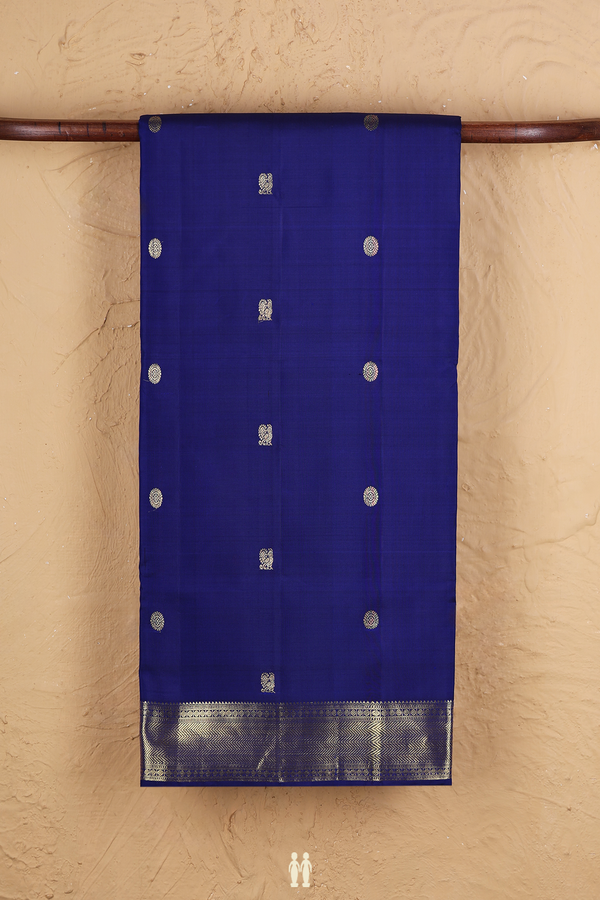 Kanchipuram Nine Yards Silk Saree In Blue With Peacock Buttas