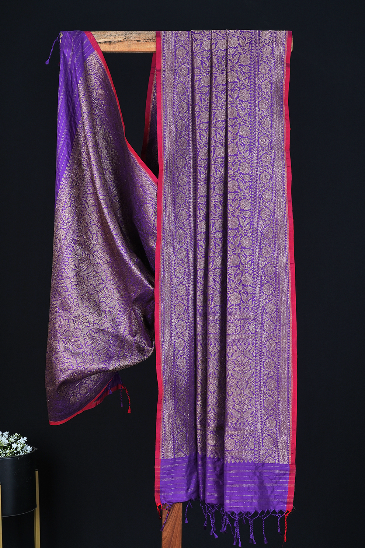 Brocade Design Purple Banaras Dupatta