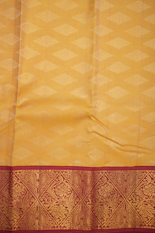 Diamond Threadwork Design Yellow Kanchipuram Silk Saree