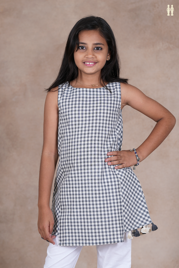 Round Neck Checks Design Grey And White Cotton Frock