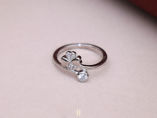 Floral Design Pure Silver Ring