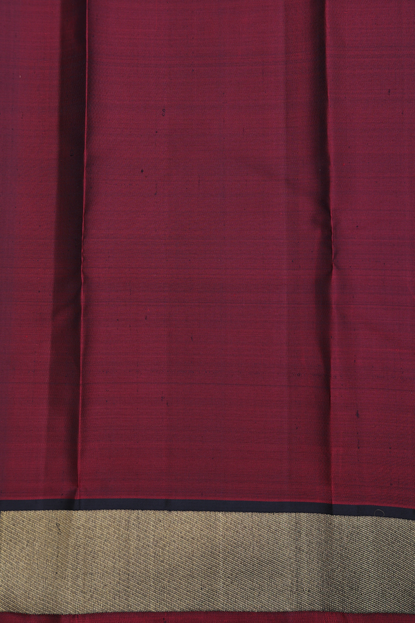 Kanchipuram Silk Saree In White With Twill Weave Border