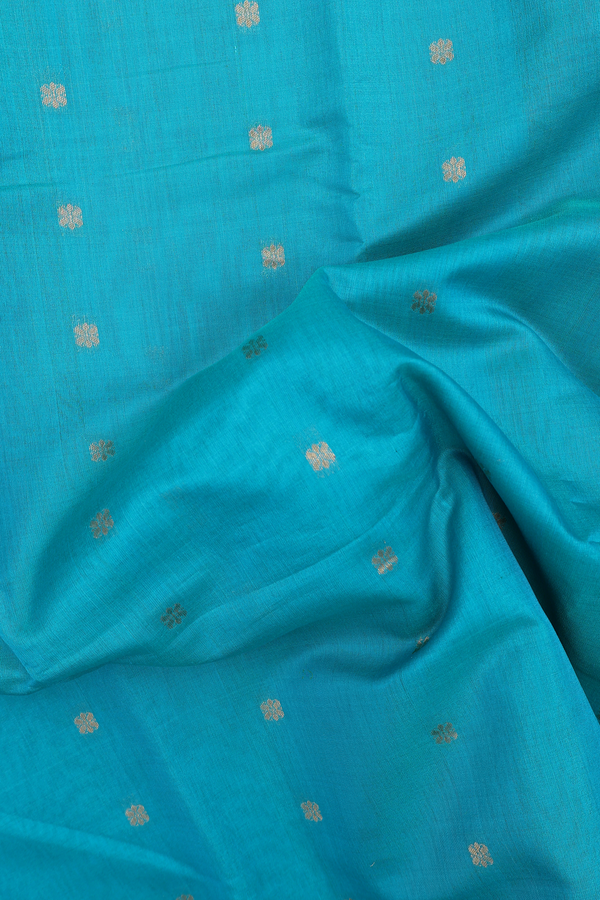 Gadwal Cotton Saree In Peacock Green With Zari Buttas