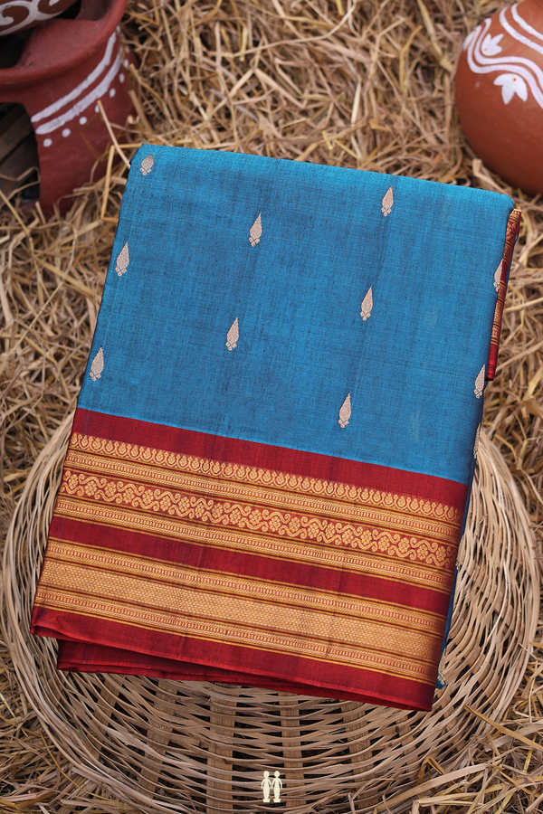 Gadwal Silk Cotton Saree In Capri Blue With Thilagam Buttas