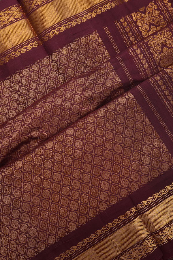 Gadwal Silk Cotton Saree In Green With Zari Buttas