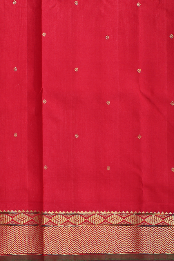 Gadwal Silk Saree In Beige And Black With Checks Design