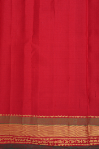 Gadwal Silk Saree In Light Cream Checks With Zari Buttas