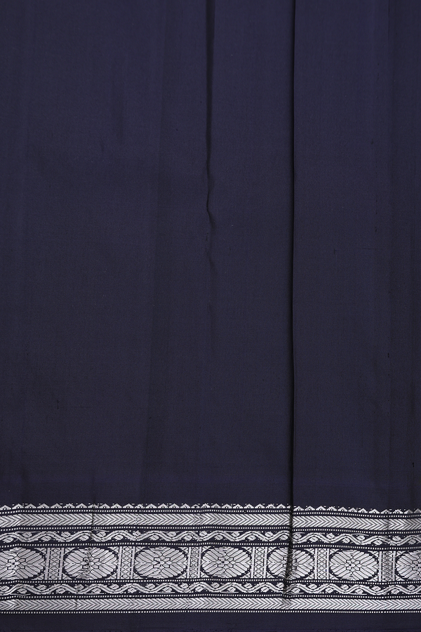 Gadwal Silk Saree In Lime Green With Floral Buttas