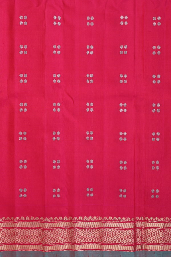 Gadwal Silk Saree In Orange With Chakram Buttas