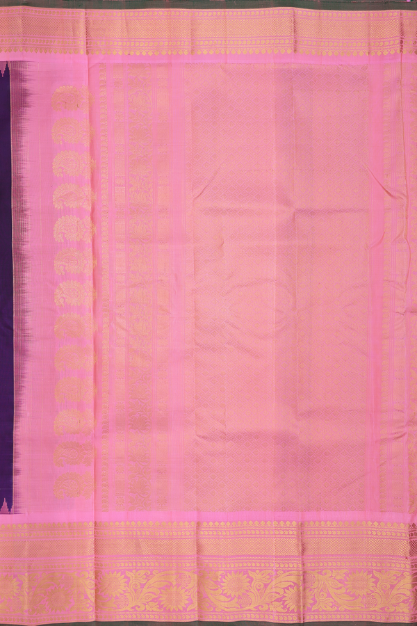 Gadwal Silk Saree In Purple With Chakram Buttas