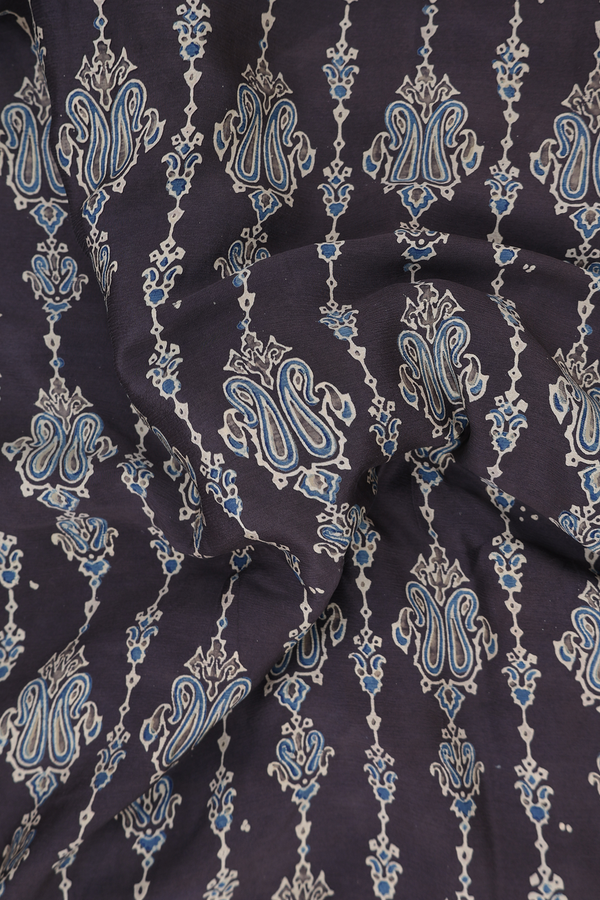 Georgette Saree In Cedar Brown With Paisley Design
