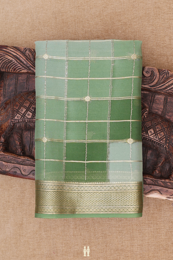 Georgette Saree In Shades Of Green With Allover Design