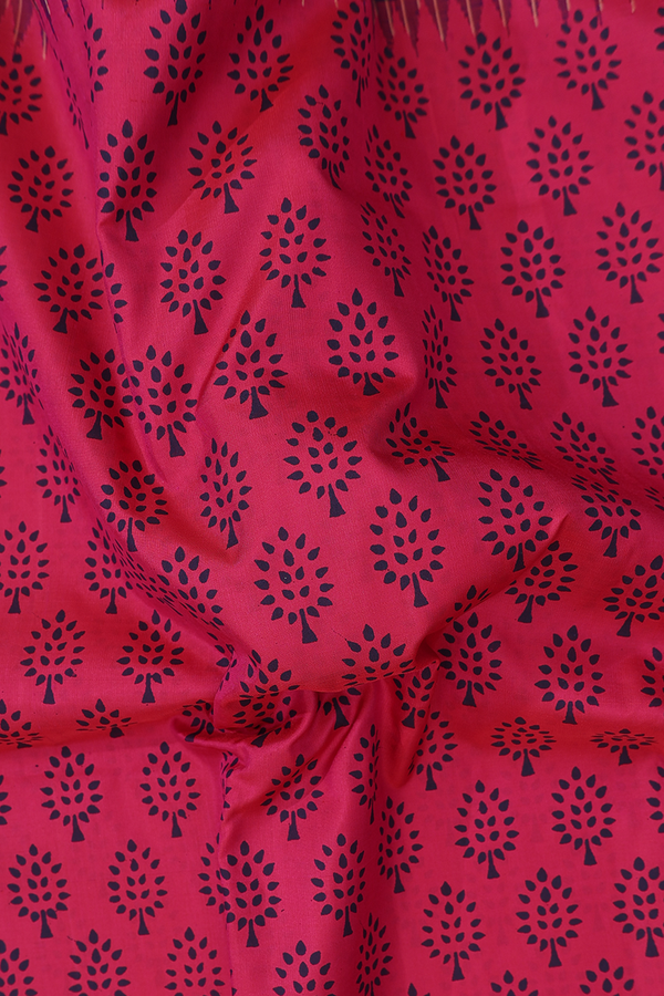 Kanchipuram Silk Saree In Rose Red With Printed Design