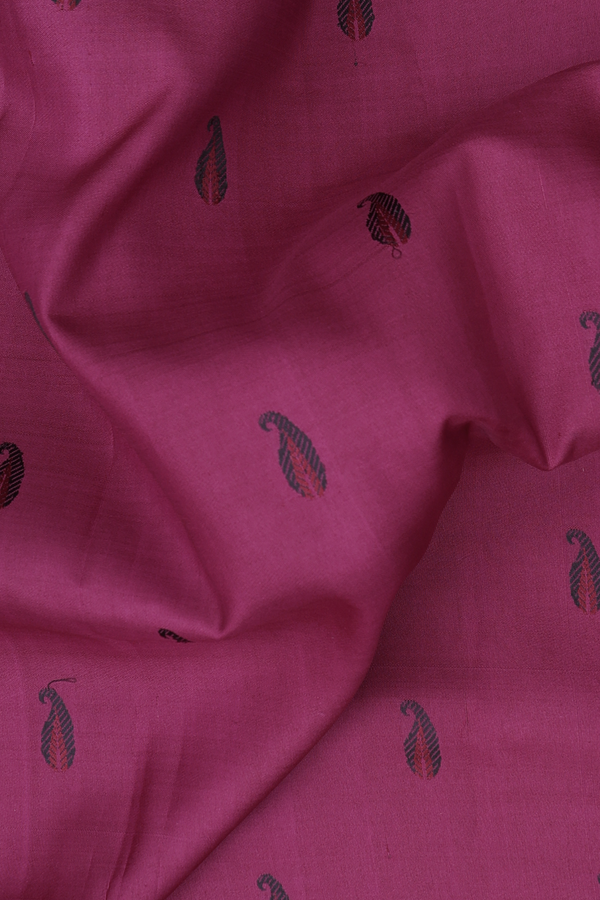 Kanchipuram Silk Saree In Mulberrry With Paisley Buttas