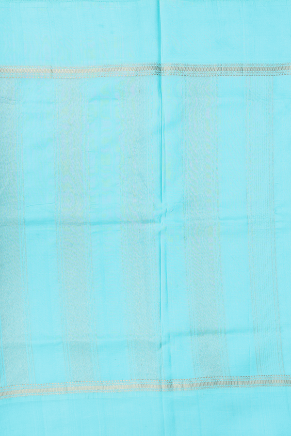 Kanchipuram Silk Saree In Pale Green With Floral Design
