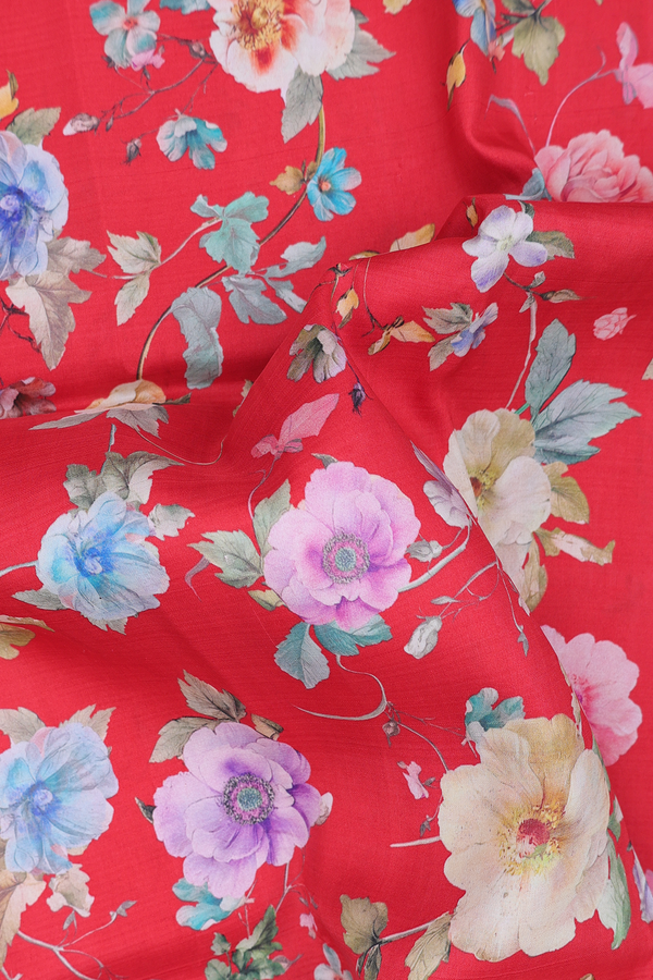 Kanchipuram Silk Saree In Scarlet Red With Floral Design