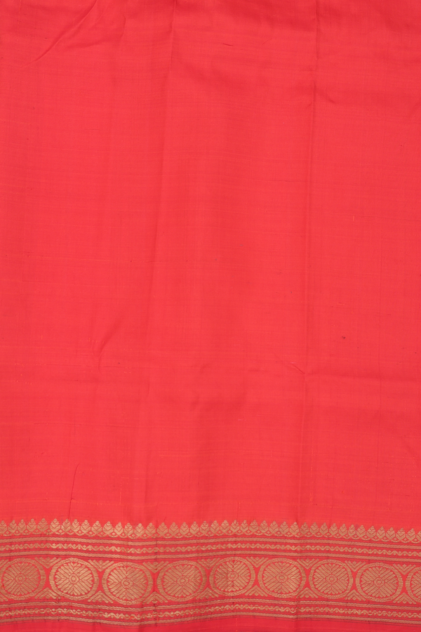 Kanchipuram Silk Saree In Cardamom Green With Floral Design