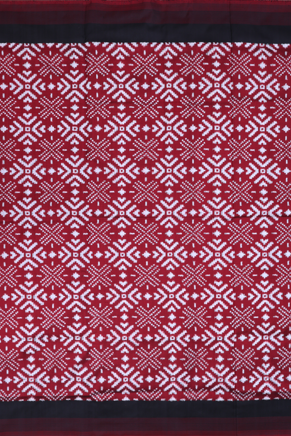 Pochampally Silk Saree In Red With Geometric Design