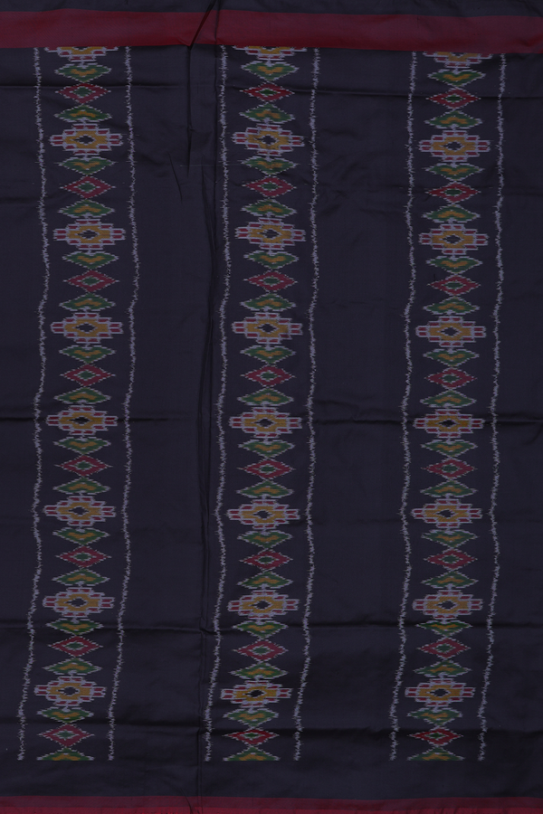 Pochampally Silk Saree In Grey With Ikat Design