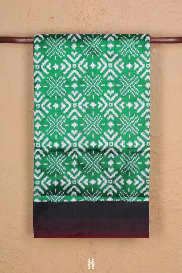 Pochampally Silk Saree In Green With Geometric Design