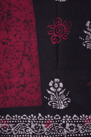 Half And Half Colored Red And Black Sungudi Cotton Saree