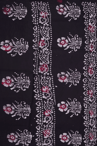 Half And Half Colored Red And Black Sungudi Cotton Saree