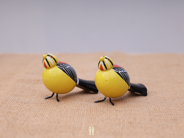 Set Of 2 Wooden Handicraft Multicolor Birds For Showpiece