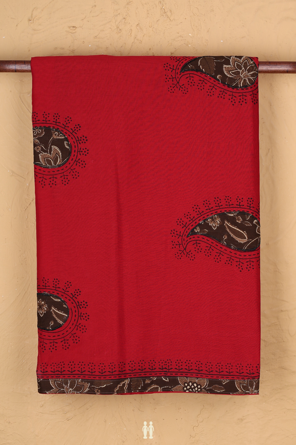 Hyderabad Cotton Saree In Chilli Red With Patch Work