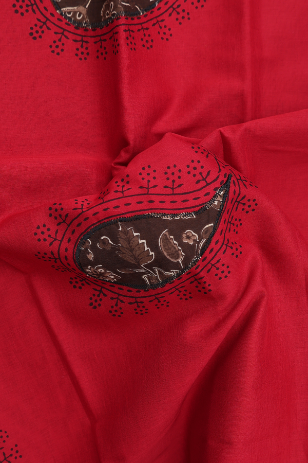 Hyderabad Cotton Saree In Chilli Red With Patch Work