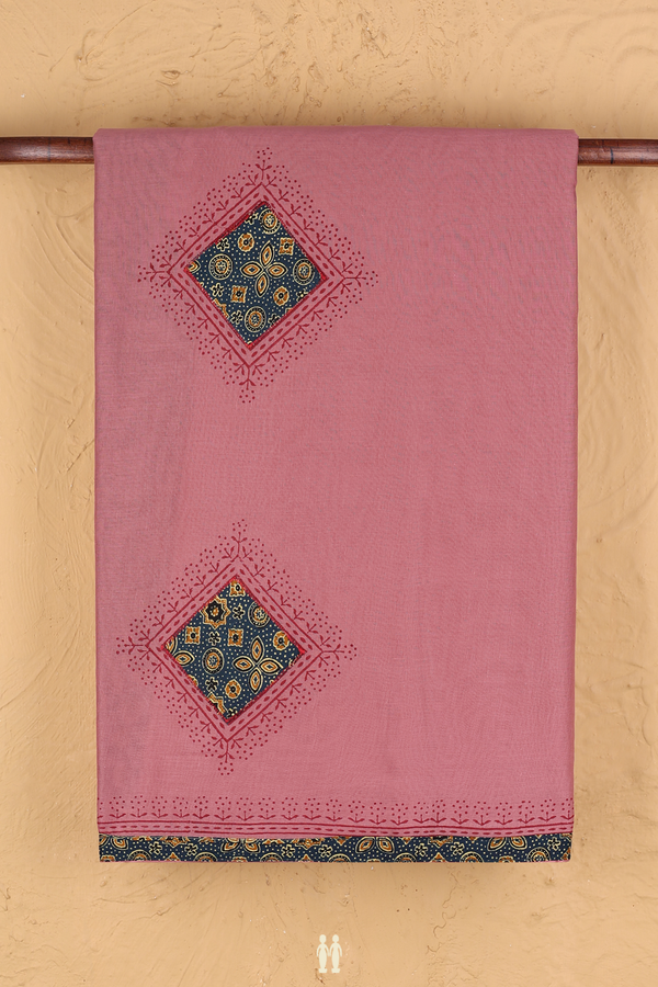 Hyderabad Cotton Saree In Dusty Rose With Patch Work