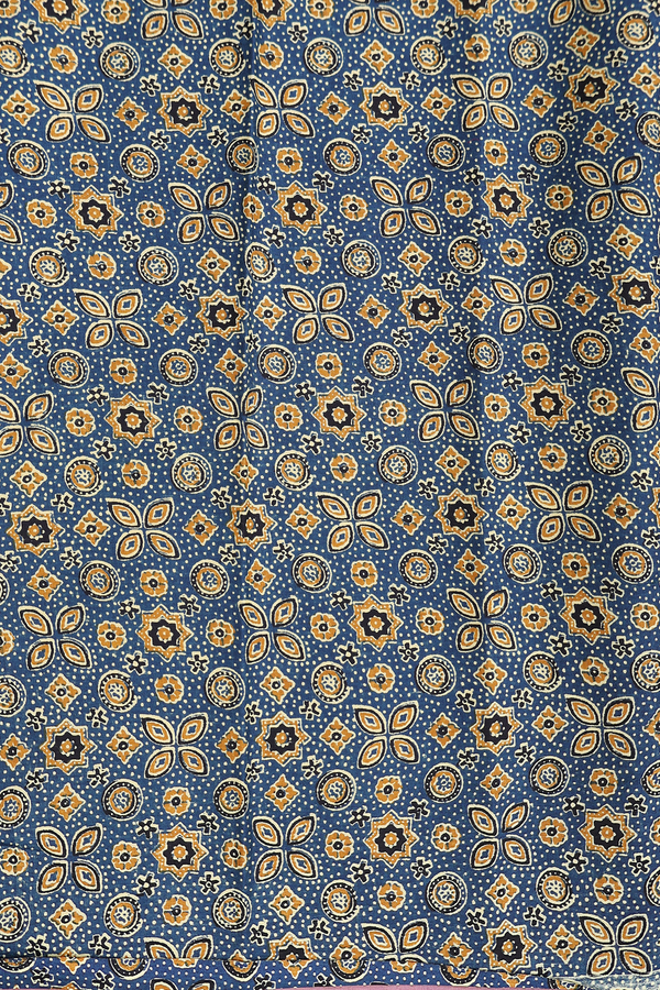 Hyderabad Cotton Saree In Dusty Rose With Patch Work