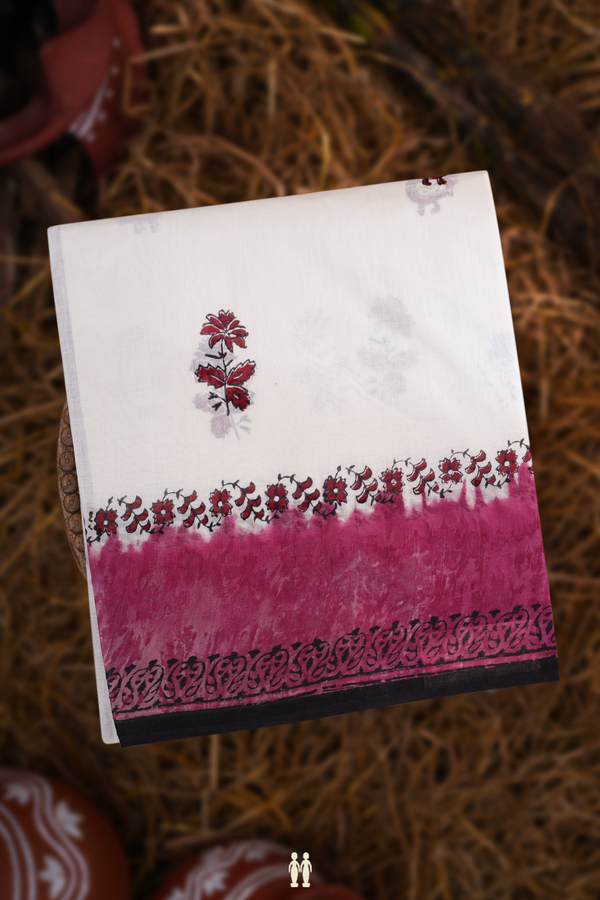 Hyderabad Cotton Saree In Egg White With Floral Printed