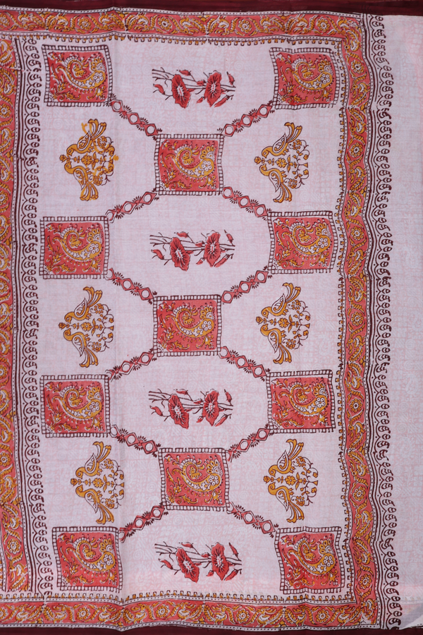 Hyderabad Cotton Saree In Pastel Red With Printed Design