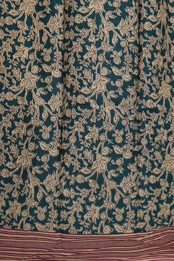 Hyderabad Cotton Saree In Forest Green With Floral Design