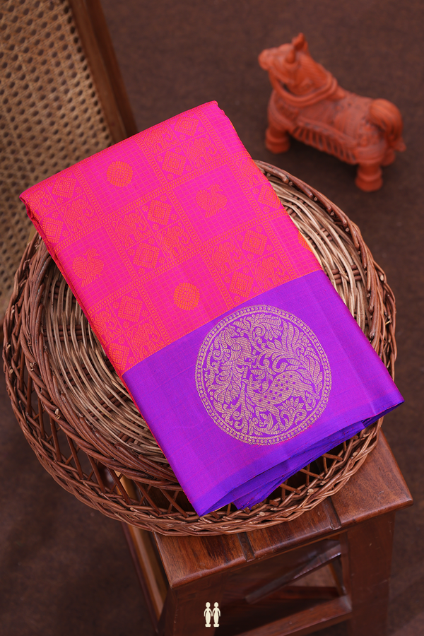 Kanchipuram Silk Saree In Magenta With Jacquard Pattern