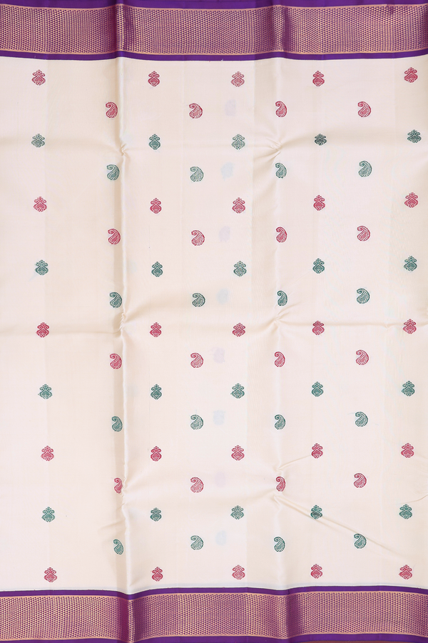 Kanchipuram Silk Saree In Off White With Paisley Buttas