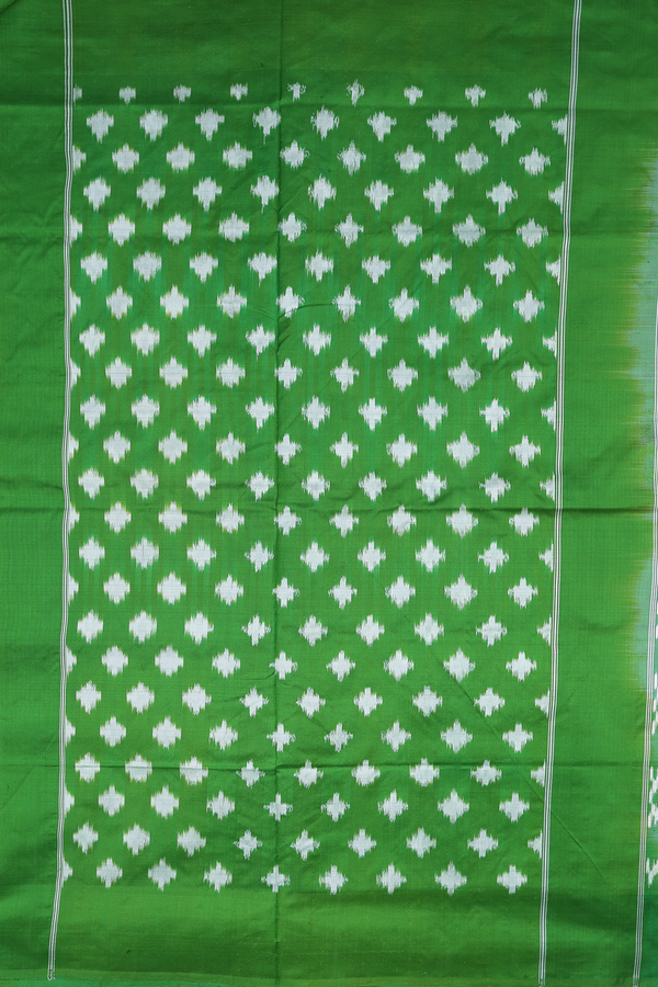 Pochampally Silk Saree In Green With Allover Design