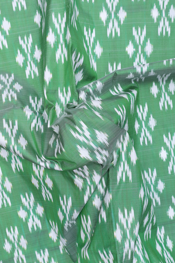 Pochampally Silk Saree In Green With Allover Design