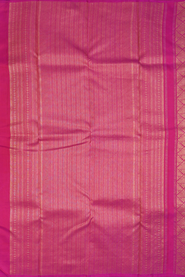 Kanchipuram Silk Saree In Magenta With Diamond Design