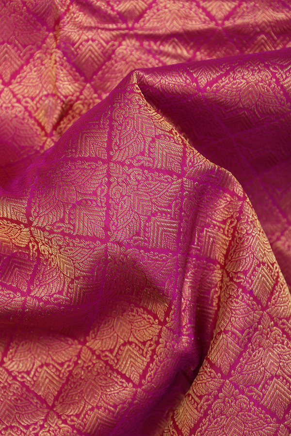 Kanchipuram Silk Saree In Magenta With Diamond Design