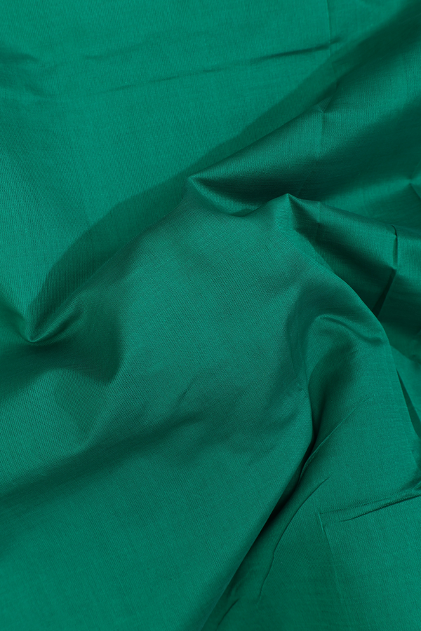 Poly Cotton Saree In Green With Rudraksh Border