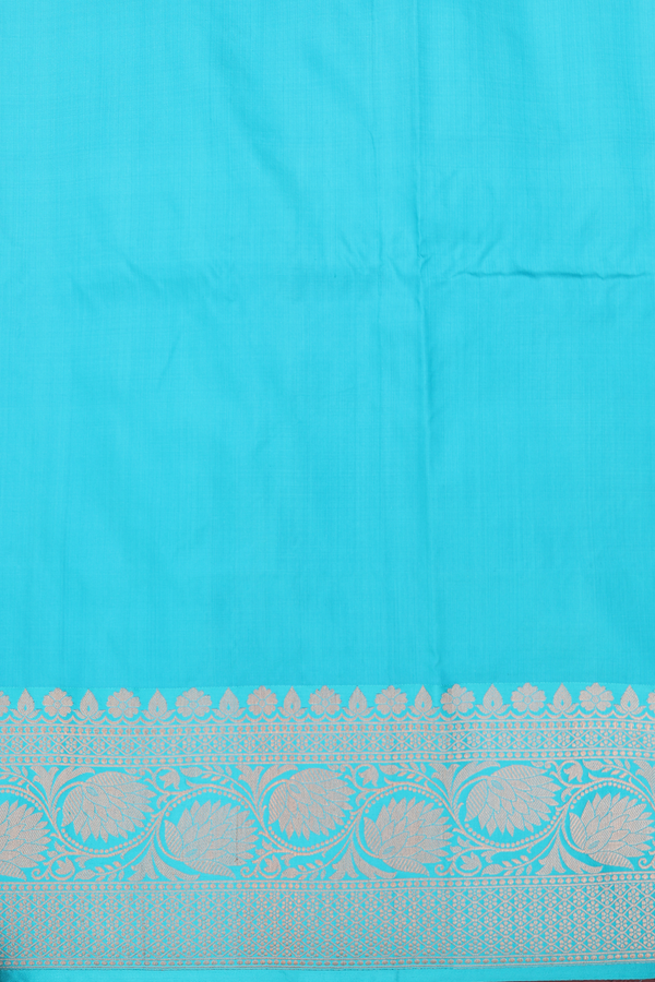 Banarasi Silk Saree In Yellow With Floral Zari Motifs
