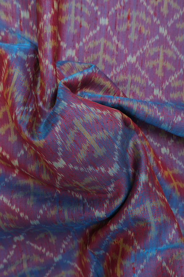 Patola Silk Saree In Dual Tone With Diamond Design