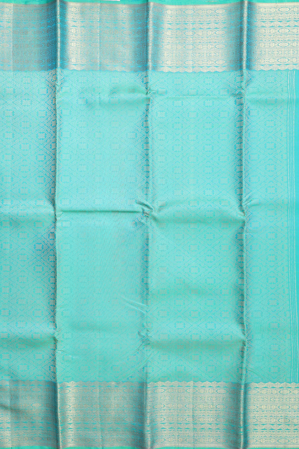 Kanchipuram Silk Saree In Green With Jacquard Pattern