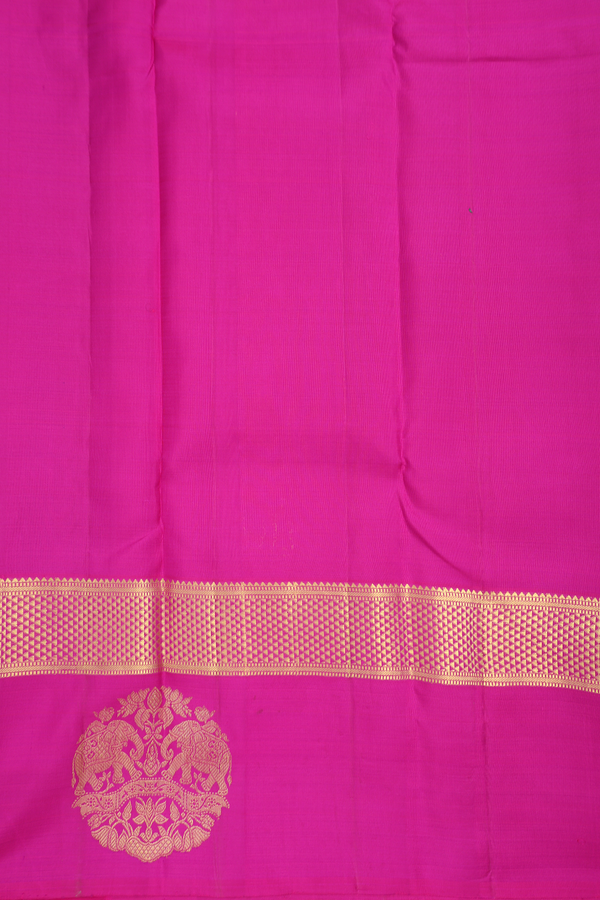 Kanchipuram Silk Saree In Purple With Chevron Design